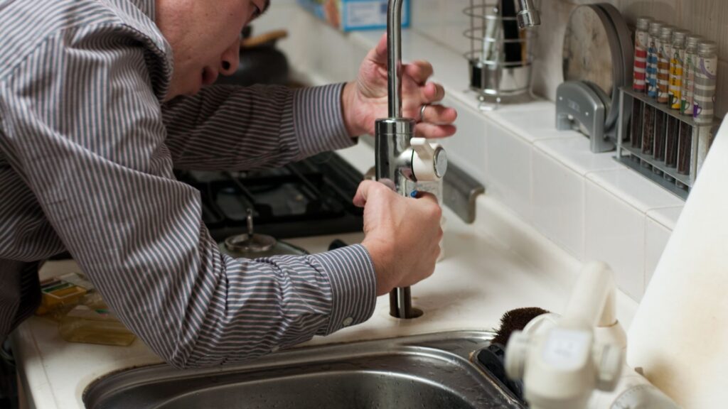 Kitchen sink faucets installation